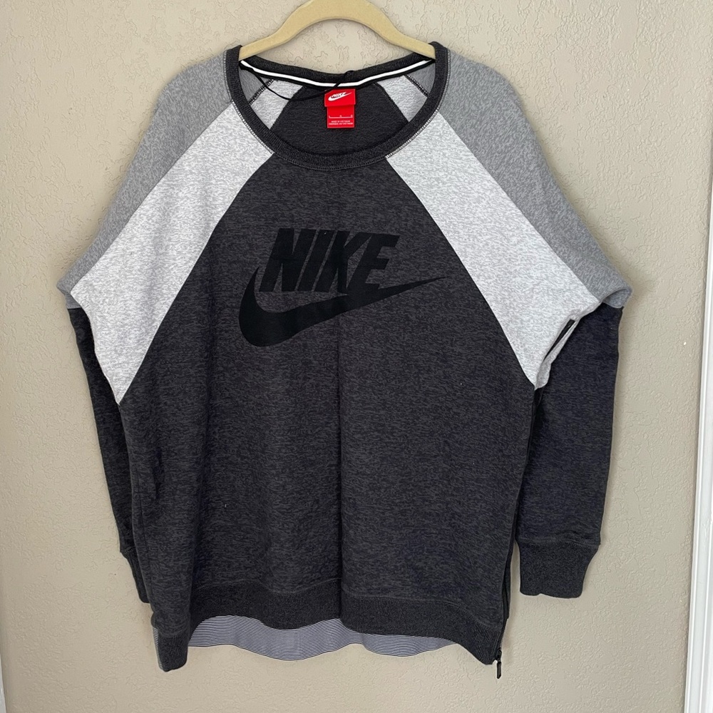 Retro Nike pullover